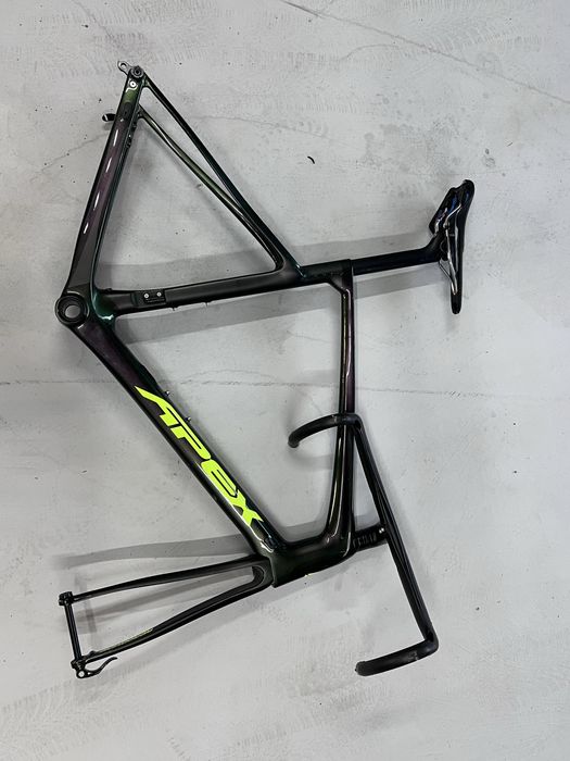 Frameset rama szosowa Apex flare