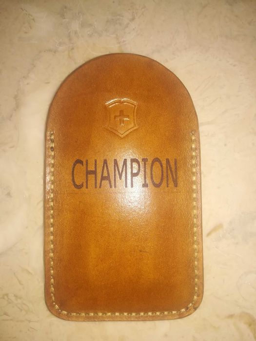 Canivete Victorinox - Capa de couro personalizada