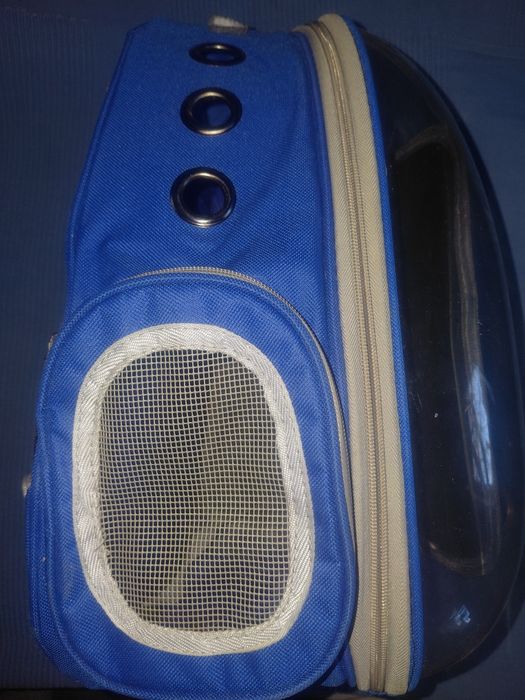 Рюкзак-переноска для котів чи невеликих тваринок.