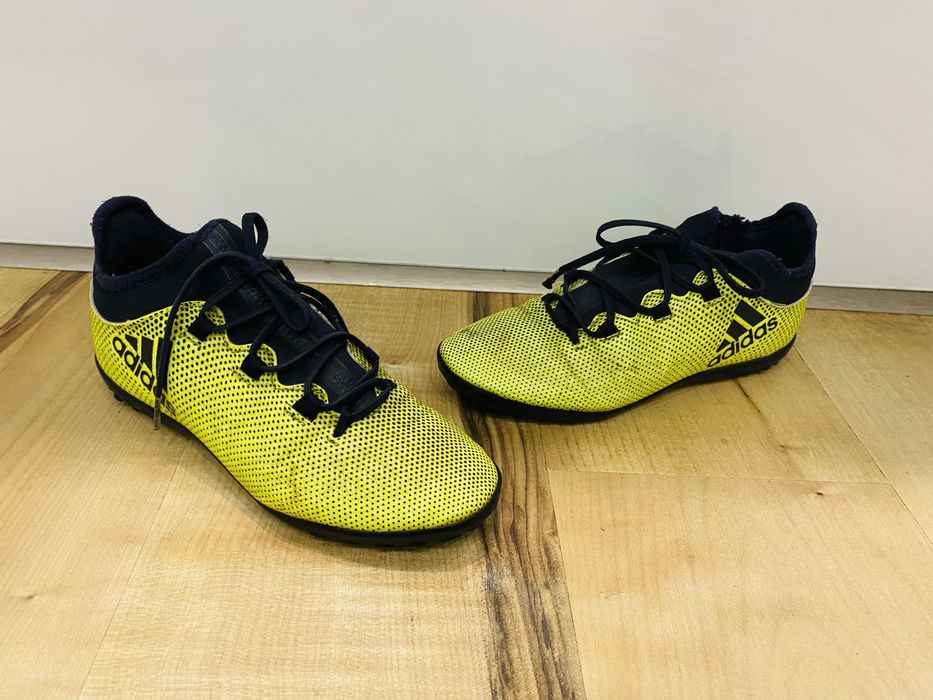 Turfy Adidas Techfit 38