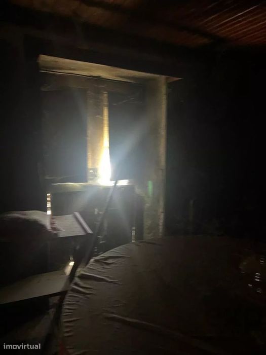 Casa Espaçosa em Caçarelhos e Angueira