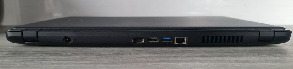 Laptop/ obudowa acer ES1-533-P5SY bez matrycy, płyta główna gratis