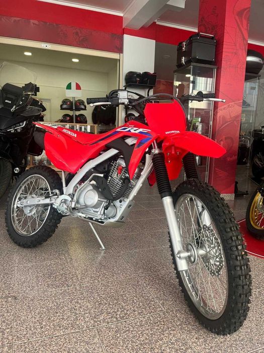Honda CRF 125 2024 - Rigorosamente Nova, Nunca usada, com Arranque Elétrico