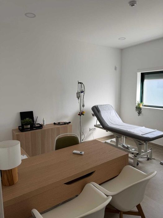 Centro de Enfermagem / Clínica Médica Licenciada ERS – Totalmente Equipada | Freixo de Cima | Amarante