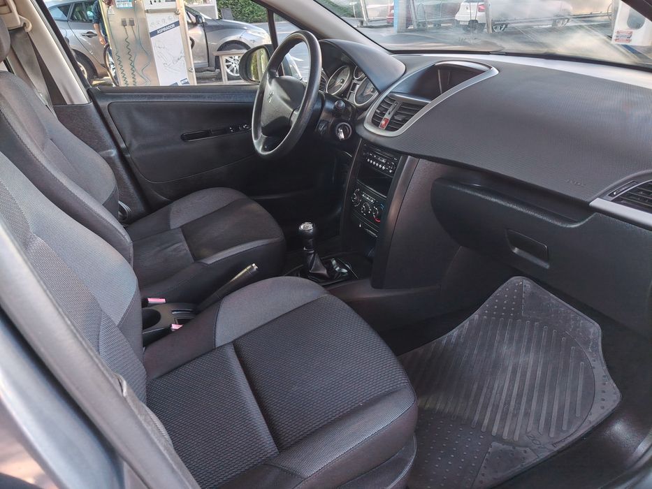 Peugeot 207 — fotografia 6