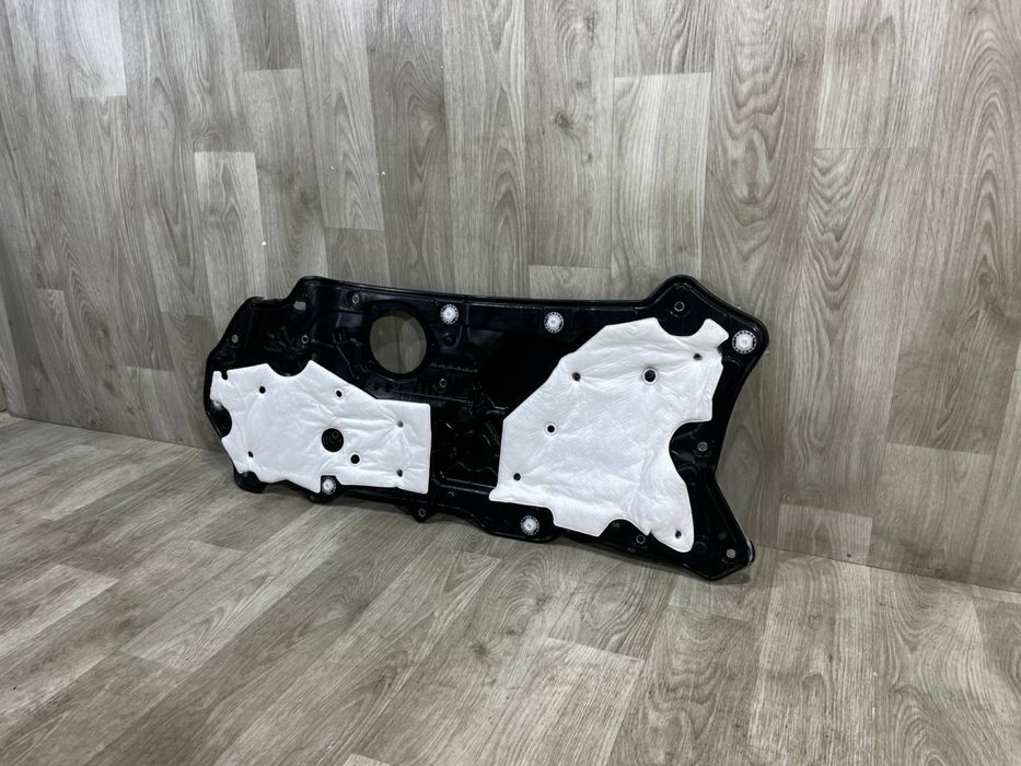 Дверь передняя правая BMW 8 G14 G15 / 2018 - 2024 г. \ Кронштейн двери