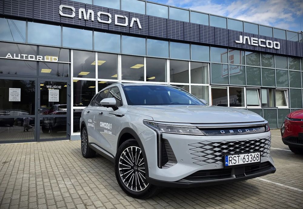 Omoda 9