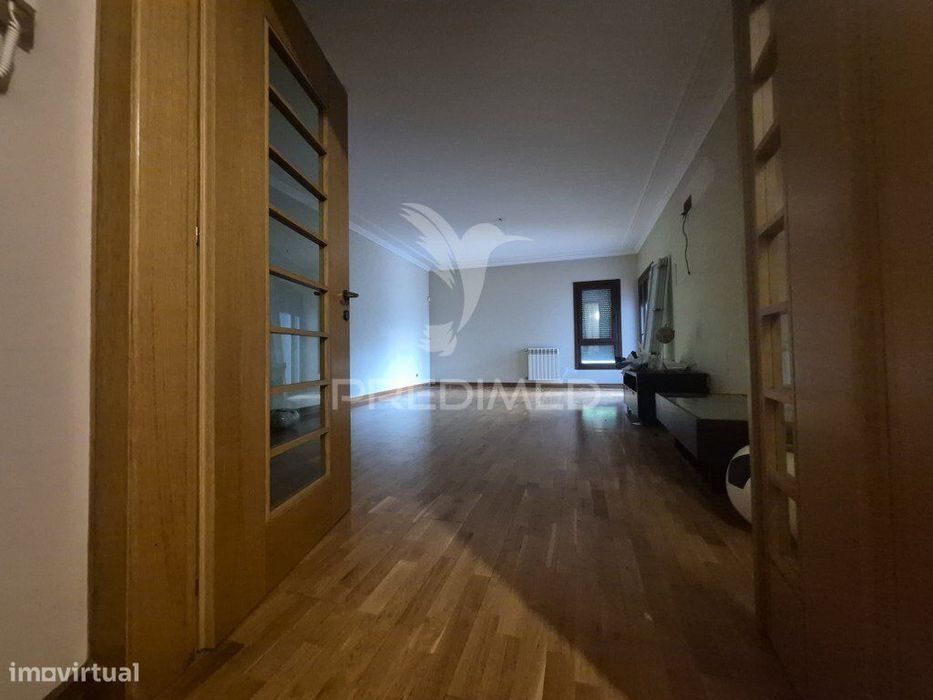 T2-3Ass.-Edifício Varandas Lezíria-Piscina–Centro Vila Franca de Xira