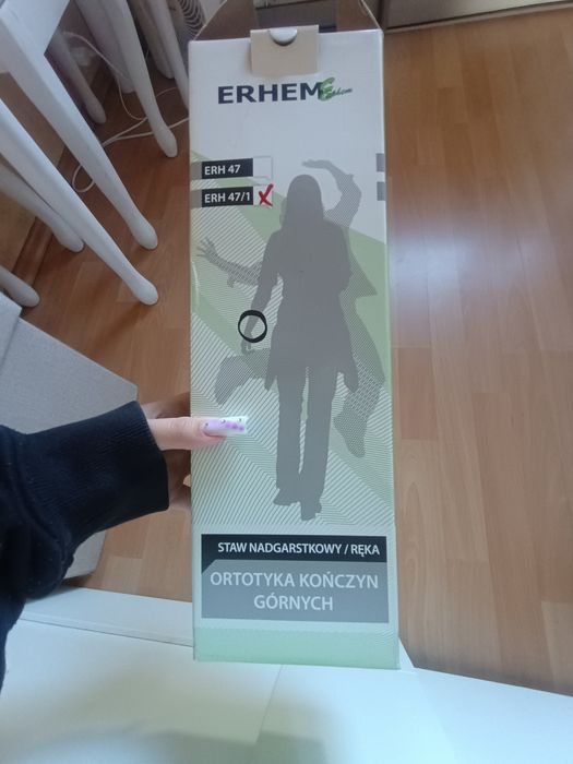 Orteza na prawą rękę