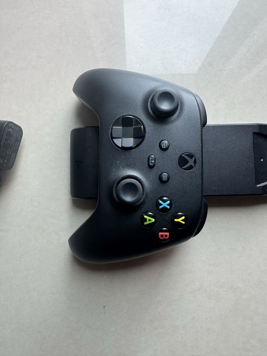 Base + 2 baterias para comandos xbox