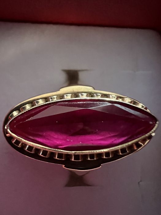 Rytosztuka, piekny złoty pierscionek PRL