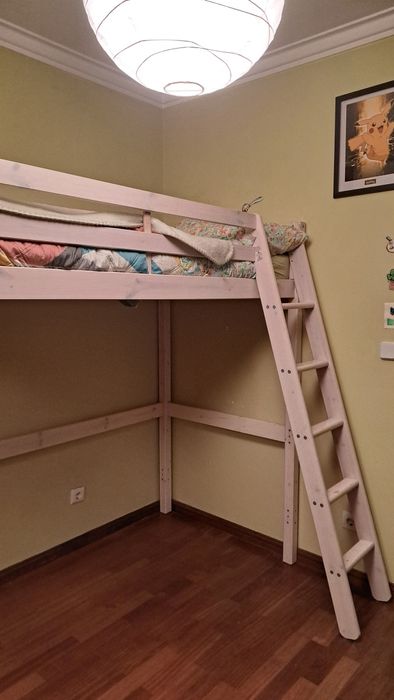 Cama Alta para Criança