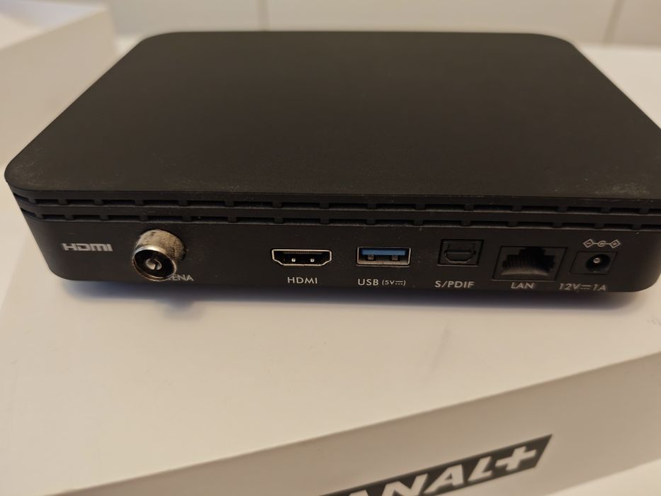 Android TV BOX z DVB-T 4K HY-4001 CANAL + Super stan