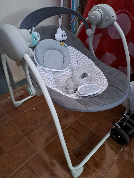 Assento de carro, carrinho de bebê 2 tipos. Com assento de carro.