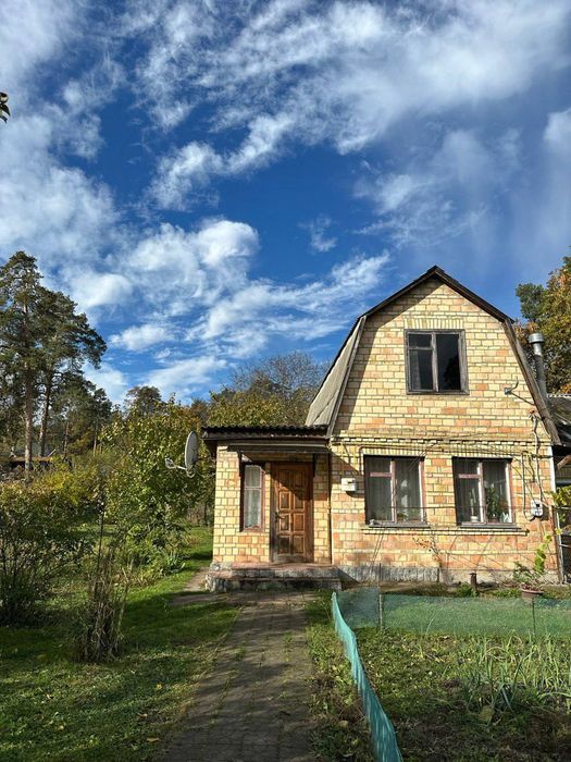 Будинок з великою ділянкою Ворзель