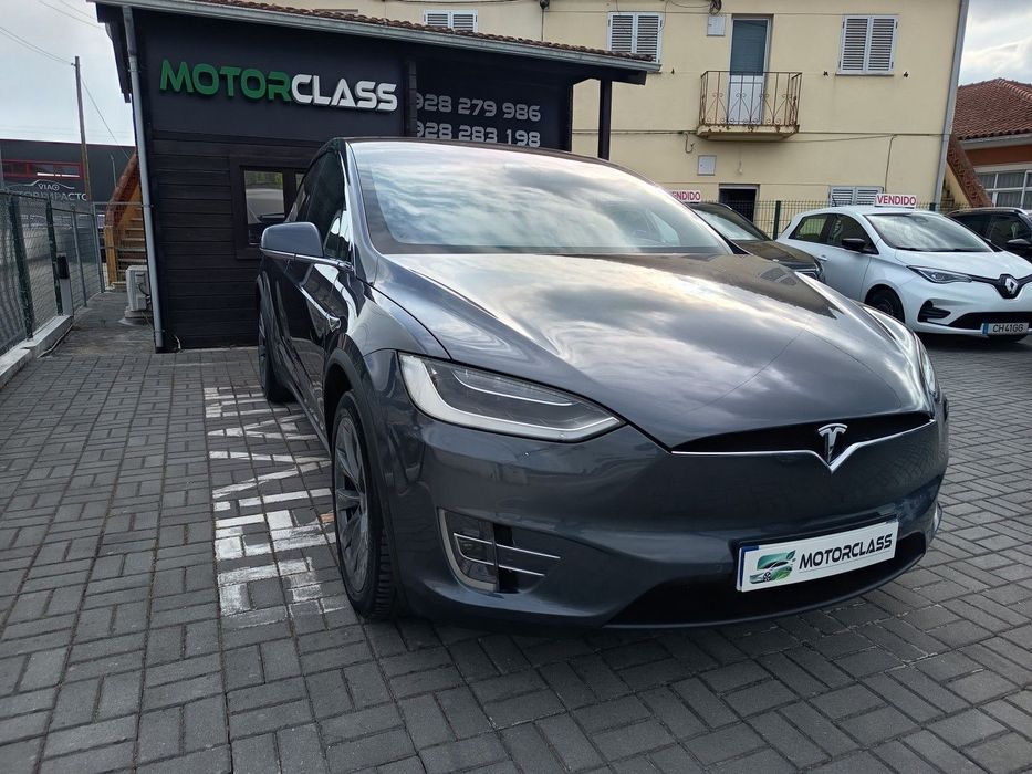 Tesla Model X 100D