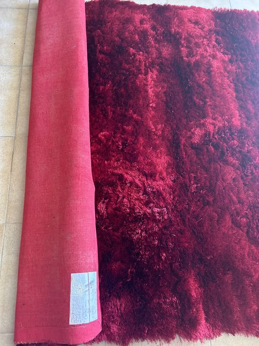 Carpete como nova medida 1.40x2,00 cor bordeaux
