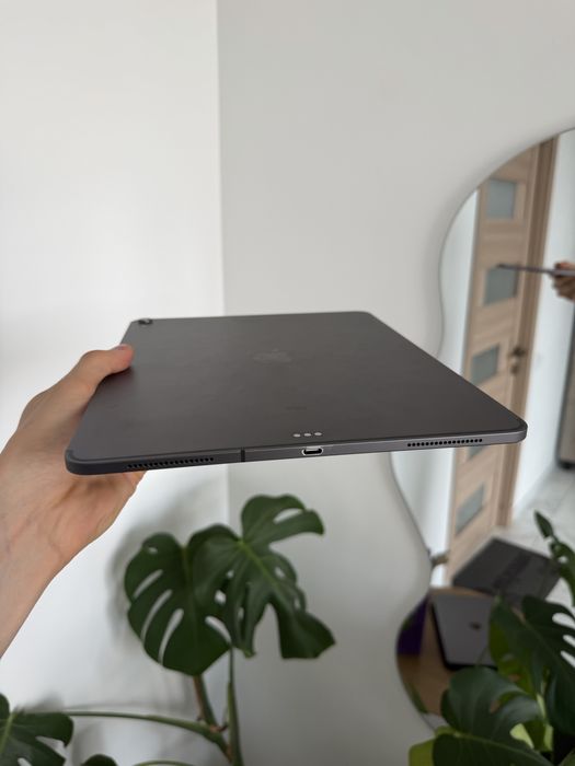 Apple iPad Pro 3 12.9 64 gb bypass ios 17