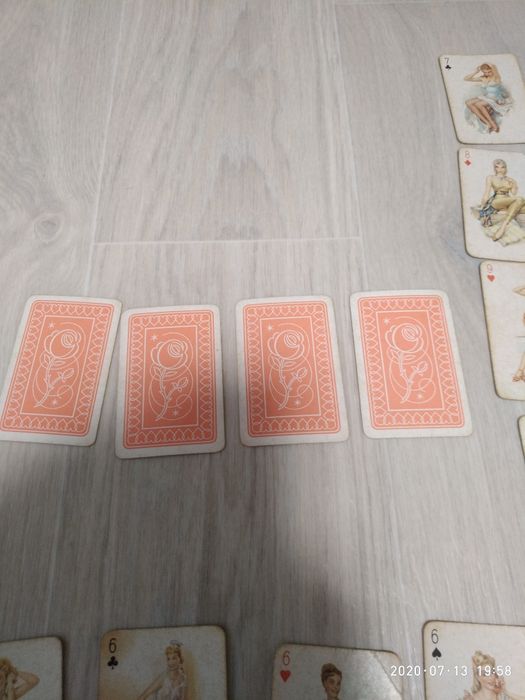 Карты игральные (ретро)