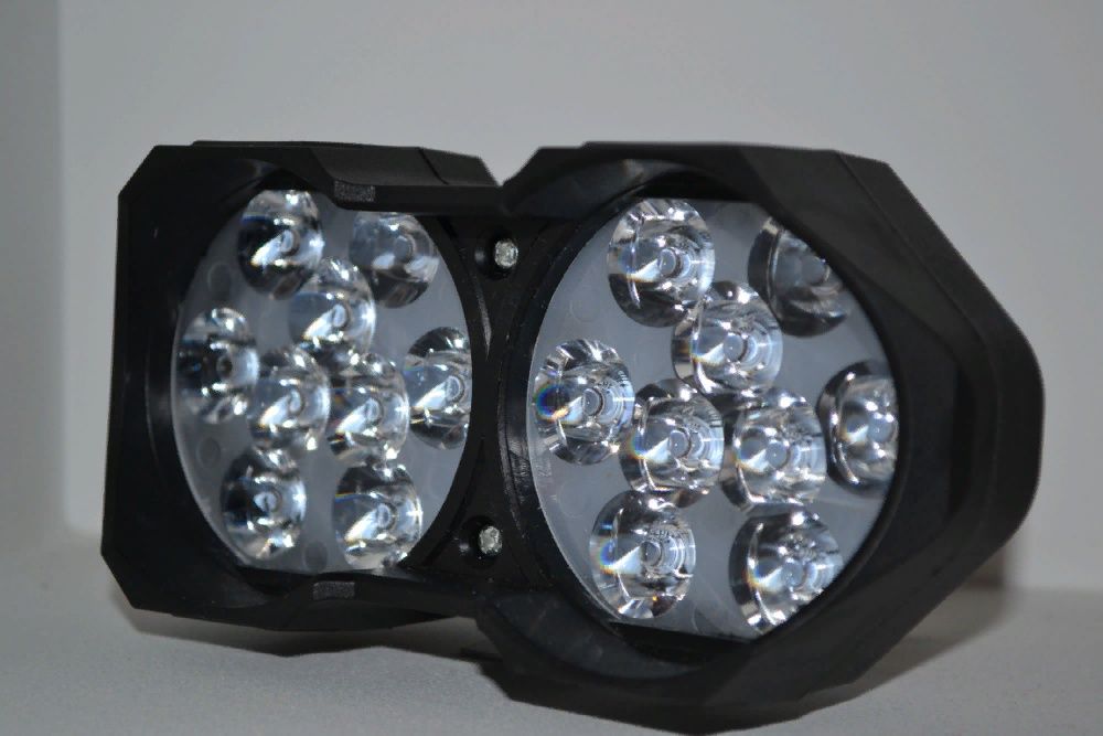 Дополнительная светодиодная фара 9-12V 30W 18 диодов
