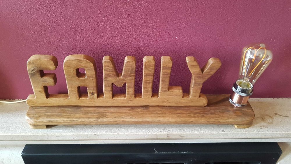 Candeeiro rústico em madeira