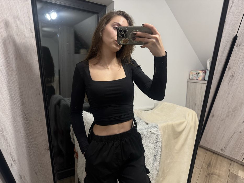 Bluzka elastyczna czarna Zara jak nowa