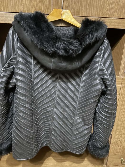 Куртка шкіряна