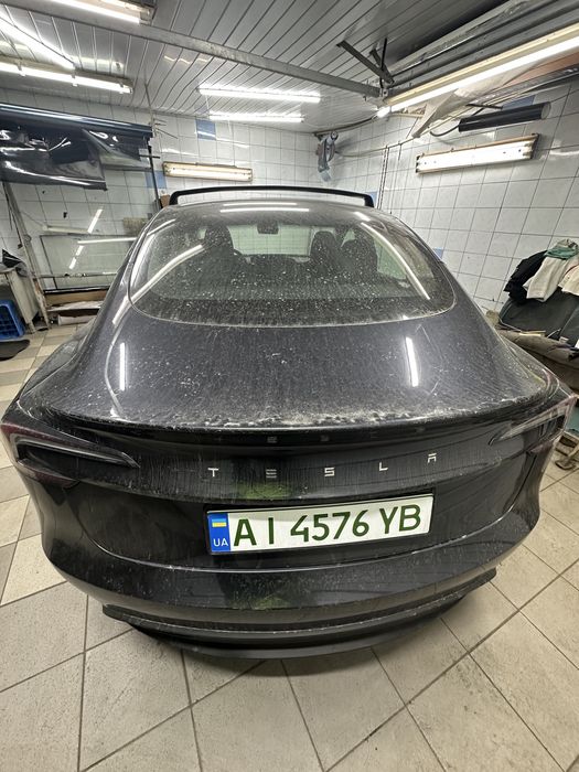 Tesla Model 3 Highland 2024