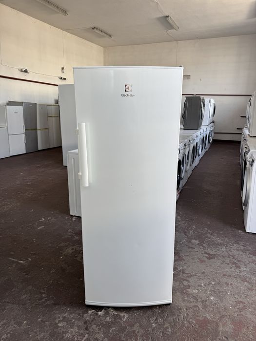 ZAMRAŻARKA Szufladowa Electrolux 155cm. 224L. A++ Gwarancja. Transport