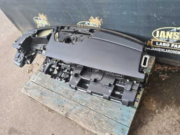 Range Rove VELAR Tablier LHD