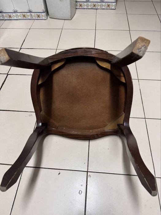Cadeiras Elegantes de Madeira com Estofado - Conjunto de 3