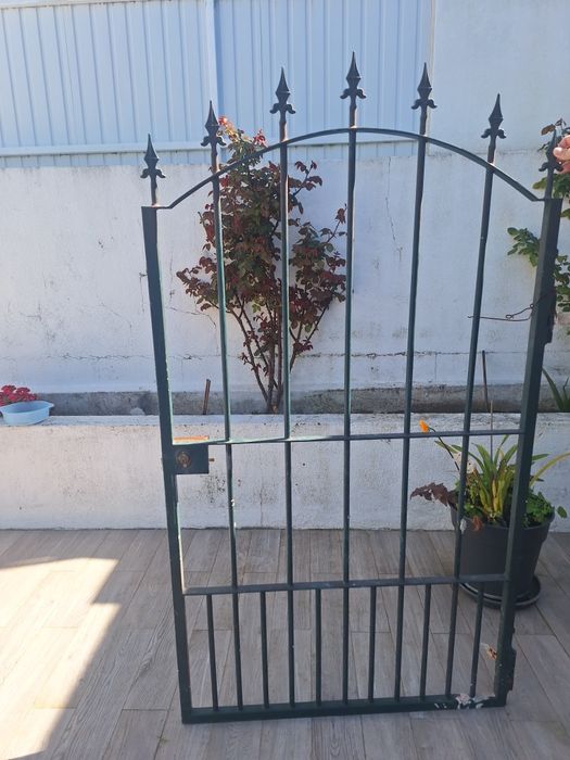 Portões e gradeamento utilizados