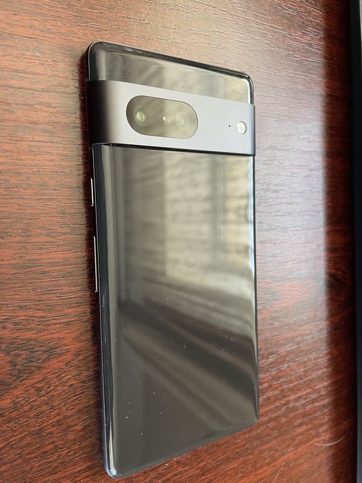 Телефон Pixel 7 8/128 не вмикається