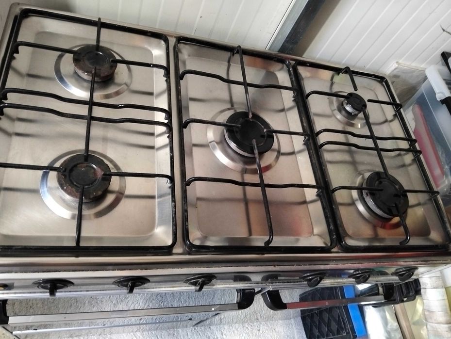 Fogão a gás 5 bocas + Forno (MEIRELES)
