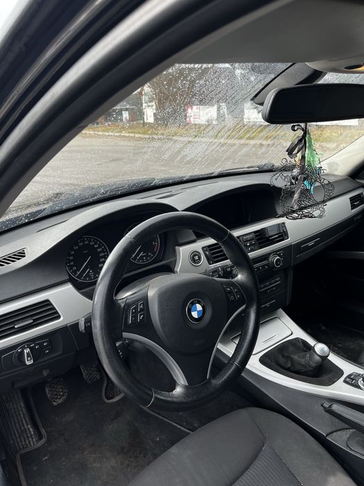 Bmw e91 320D 184km