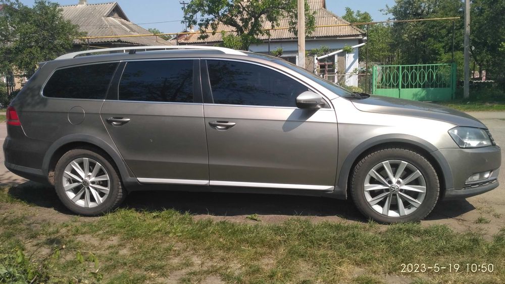 Фольксваген Passat alltrack