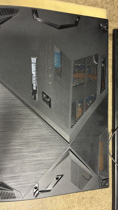 Laptop MSI GF63 Katana i7-11800H/RTX3050/32GB/1TB 100% sprawny