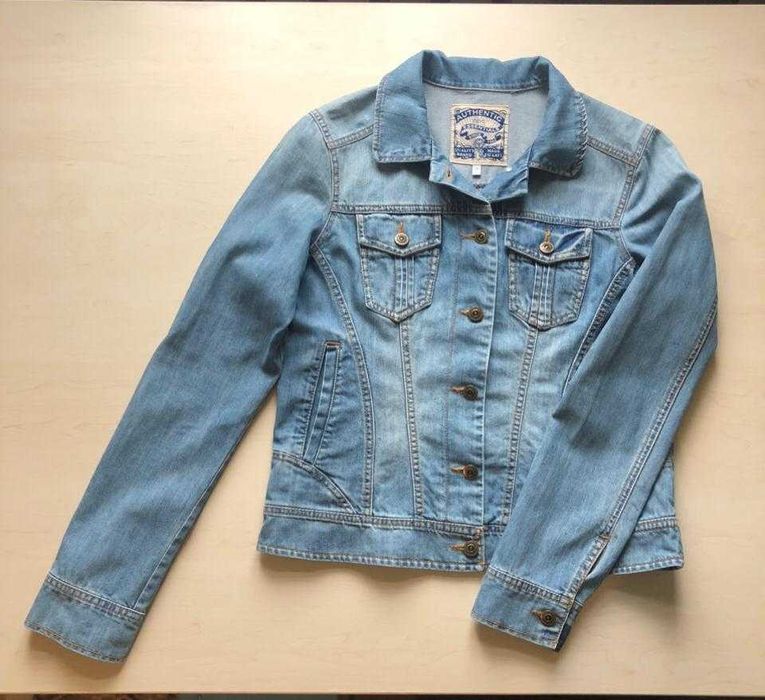 Куртка джинс жіноча. б/в