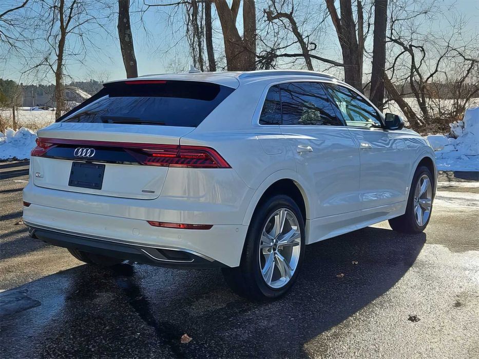 Audi Q8 quattro Premium Plus 55 TFSI      2023