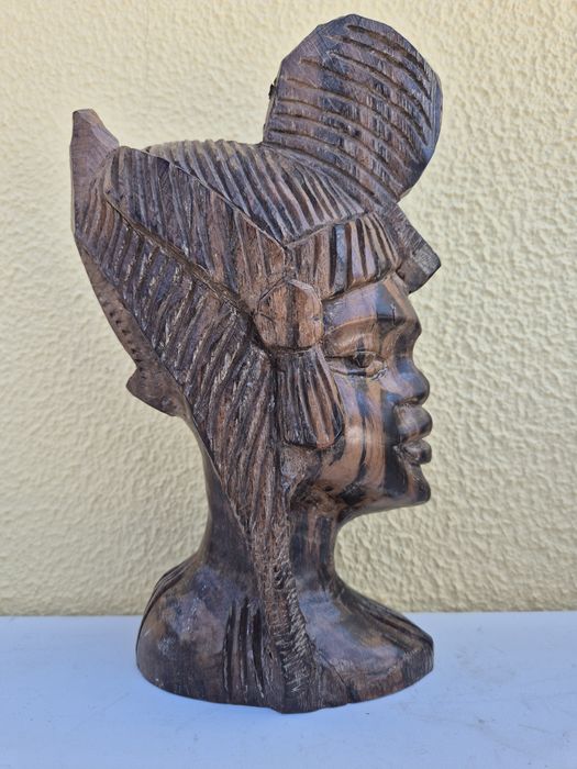 Várias Esculturas Africanas