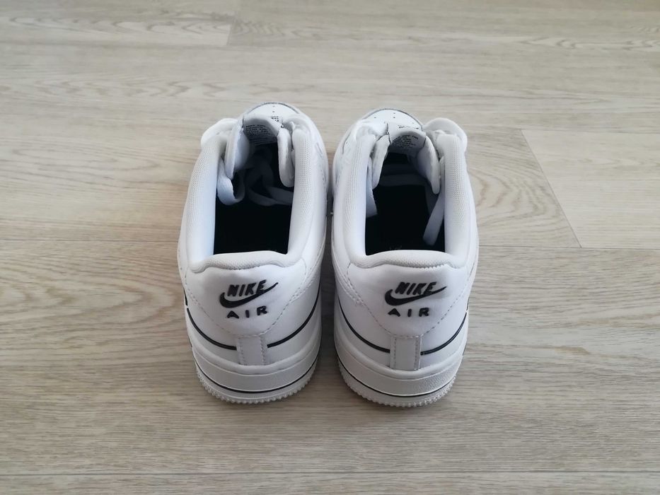 Кросівки шкіряні білі Nike Air Force 37 розмір