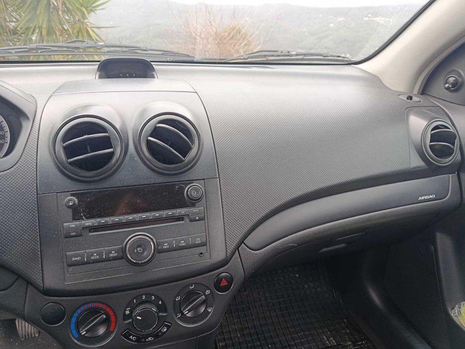Chevrolet Aveo - para arranjar