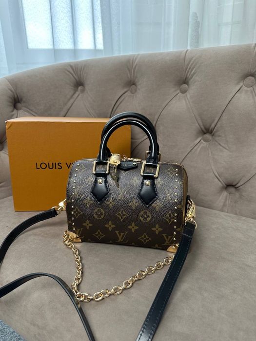 Стильна сумка Louis Vuitton Trunk 20 Monogram Canvas