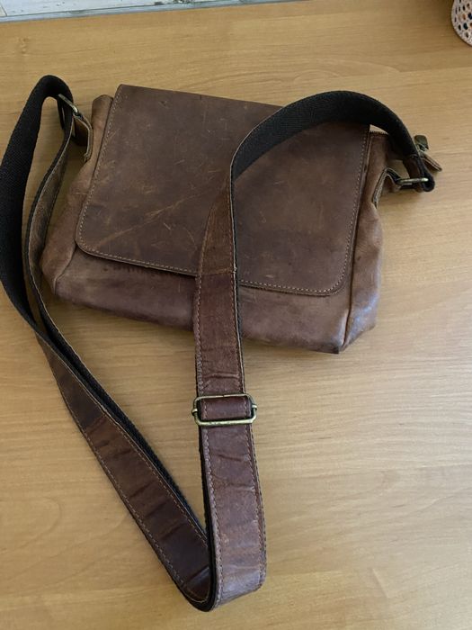 Шкіряна фірмова сумка