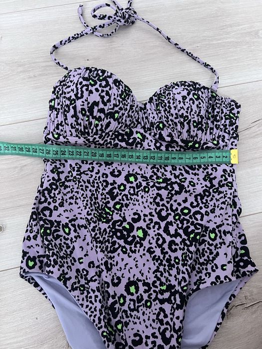 Купальник суцільний xs HM дуже крутий