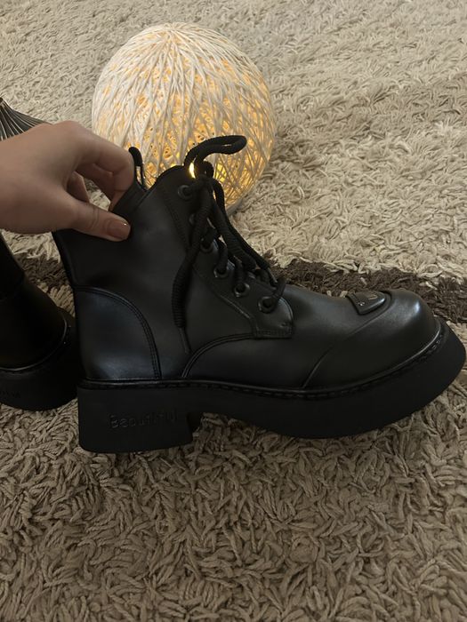 Ботиночки miu miu 25,5см по стельке — zdjęcie 4