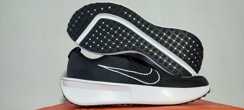 Nike Interact Run nowe 48,5