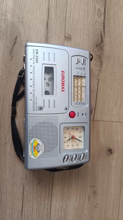 Retro radio Euromax EM-2560 zabytek na wystawe