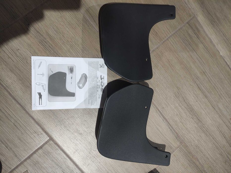 Chlapacze tył peugeot 308 SW