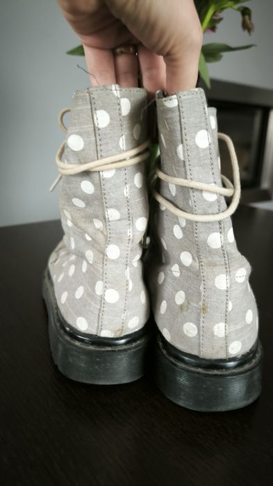 Sznurowane buty glany,jak Martensy, r.39